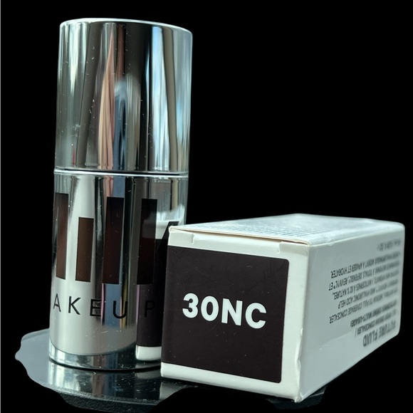 Milk Makeup Future Fluid Cream Concealer 30NC - Picture 3 of 5